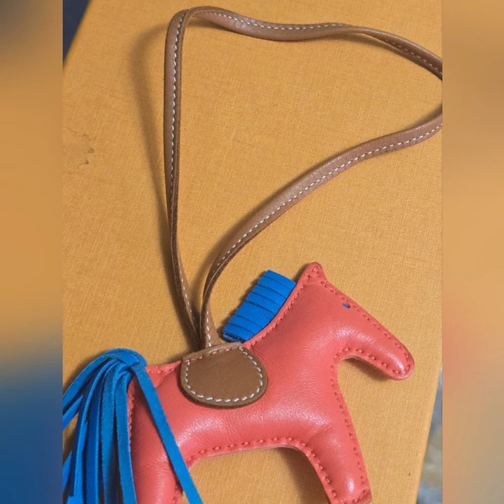 Hermès Red Horse-Shaped Bag Charm - Picture 8 of 11